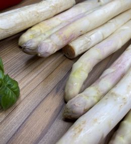 Grilled White Asparagus